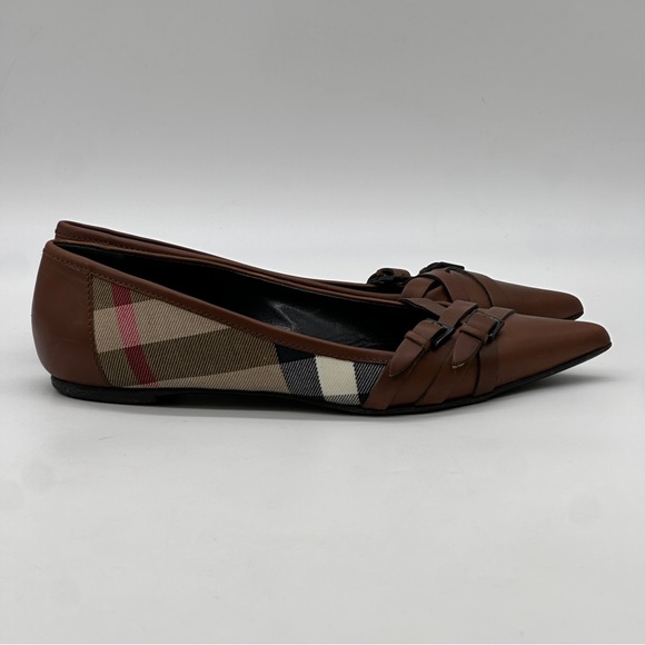 Burberry Plaid Flats. Size 8 - Picture 1 of 11